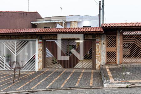 Casa à venda com 137m², 3 quartos e 4 vagasFachada