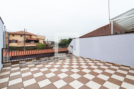 Casa à venda com 137m², 3 quartos e 4 vagasSuite - Varanda