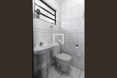 Casa à venda com 137m², 3 quartos e 4 vagasChurrasqueira - Lavabo