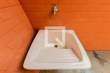 Detalhe da area de serviço de casa de condomínio para alugar com 2 quartos, 46m² em Enseada, Guarujá