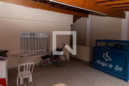 Casa à venda com 186m², 4 quartos e 2 vagasvaranda