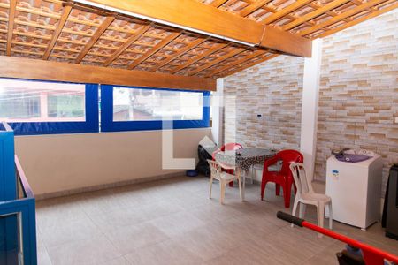 Casa à venda com 186m², 4 quartos e 2 vagasvaranda