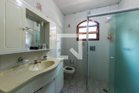 Casa à venda com 250m², 4 quartos e 2 vagasBanheiro 2