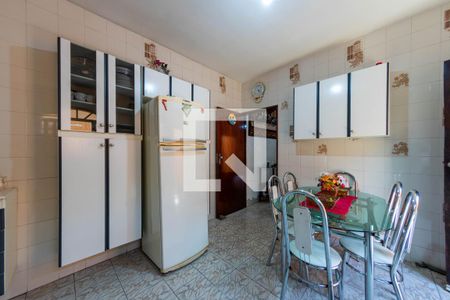 Casa à venda com 250m², 4 quartos e 2 vagasCozinha