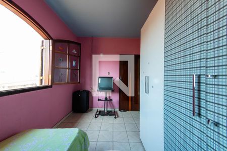 Casa à venda com 250m², 4 quartos e 2 vagasQuarto 2