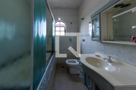 Casa à venda com 250m², 4 quartos e 2 vagasBanheiro