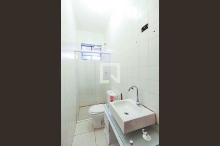 Casa à venda com 250m², 5 quartos e 4 vagas Casa à venda com 250m², 5 quartos e 4 vagasBanheiro da Suíte 2