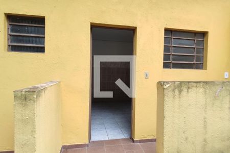 Entrada de casa para alugar com 1 quarto, 40m² em Jardim Marília, São Paulo