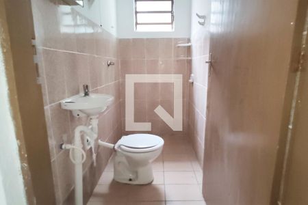 Banheiro de casa para alugar com 1 quarto, 40m² em Jardim Marília, São Paulo