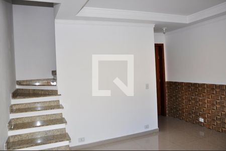 Sala de casa de condomínio para alugar com 2 quartos, 86m² em Freguesia do Ó, São Paulo