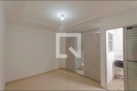 Suíte de casa para alugar com 1 quarto, 55m² em Jardim Danfer, São Paulo