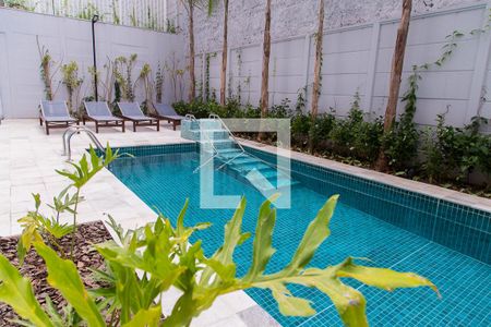 Apartamento à venda com 35m², 2 quartos e sem vaga Apartamento à venda com 35m², 2 quartos e sem vagaPiscina