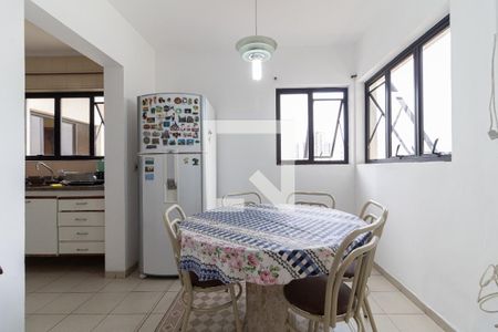 Apartamento à venda com 198m², 3 quartos e 4 vagas Apartamento à venda com 198m², 3 quartos e 4 vagasCopa da Cozinha