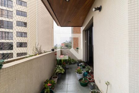Apartamento à venda com 198m², 3 quartos e 4 vagas Apartamento à venda com 198m², 3 quartos e 4 vagasVaranda da Sala