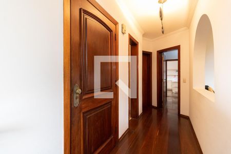 Apartamento à venda com 198m², 3 quartos e 4 vagas Apartamento à venda com 198m², 3 quartos e 4 vagasCorredor de Entrada