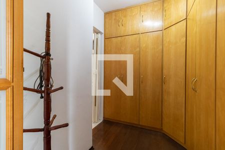 Apartamento à venda com 198m², 3 quartos e 4 vagas Apartamento à venda com 198m², 3 quartos e 4 vagasCloset da Suíte 1