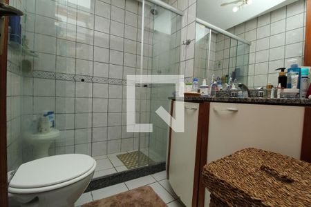 Apartamento à venda com 240m², 3 quartos e 2 vagasBanheiro - Suíte