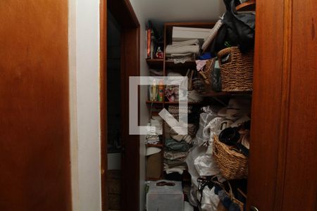 Apartamento à venda com 240m², 3 quartos e 2 vagasCloset - Suíte