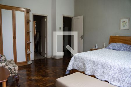 Casa à venda com 330m², 6 quartos e 1 vaga Casa à venda com 330m², 6 quartos e 1 vagaSuíte 1