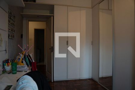 Casa à venda com 330m², 6 quartos e 1 vaga Casa à venda com 330m², 6 quartos e 1 vagaQuarto 3