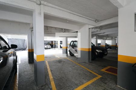 Apartamento para alugar com 125m², 4 quartos e 1 vaga Apartamento para alugar com 125m², 4 quartos e 1 vagaGaragem