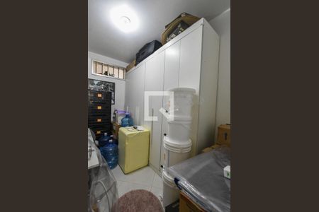 Casa à venda com 155m², 4 quartos e 4 vagasQuarto de Serviços 