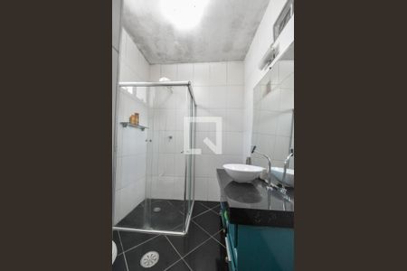 Casa à venda com 155m², 4 quartos e 4 vagasBanheiro 02