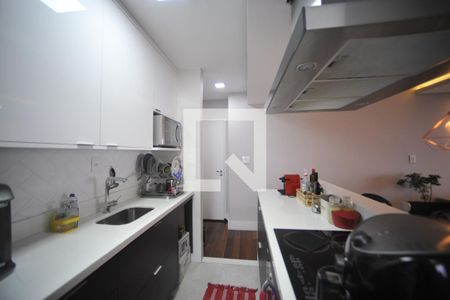 Apartamento à venda com 75m², 2 quartos e 2 vagasCozinha
