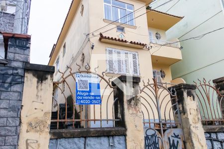 Apartamento à venda com 77m², 3 quartos e 1 vaga Apartamento à venda com 77m², 3 quartos e 1 vagaFachada