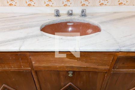 Apartamento à venda com 77m², 3 quartos e 1 vaga Apartamento à venda com 77m², 3 quartos e 1 vagaBanheiro Social