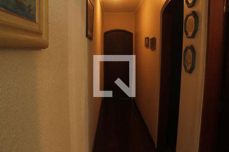 Casa à venda com 150m², 3 quartos e 8 vagasCorredor