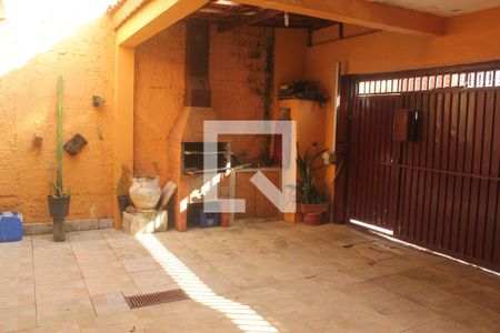 Casa à venda com 150m², 3 quartos e 8 vagasGaragem