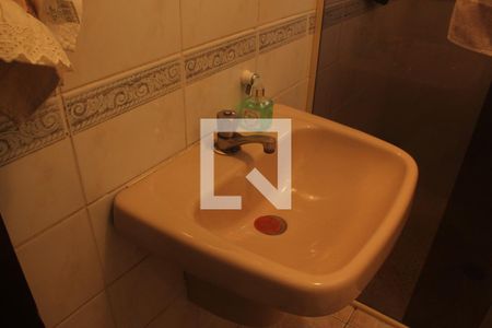 Casa à venda com 150m², 3 quartos e 8 vagasBanheiro