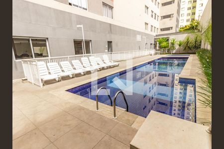 Apartamento à venda com 20m², 1 quarto e sem vagaÁrea comum - Piscina