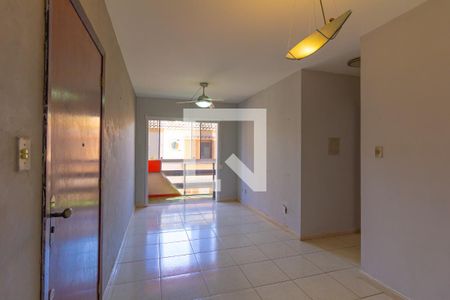 Sala de apartamento para alugar com 2 quartos, 65m² em Harmonia, Canoas