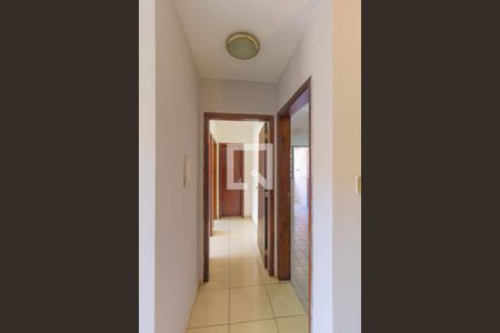 Corredor de apartamento para alugar com 2 quartos, 65m² em Harmonia, Canoas