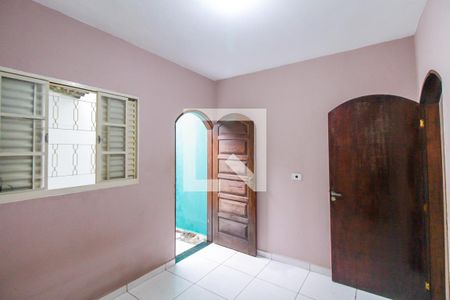 Quarto de casa para alugar com 1 quarto, 40m² em Vila Alpina, São Paulo
