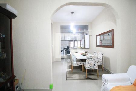 Casa à venda com 180m², 4 quartos e 2 vagassala casa 2