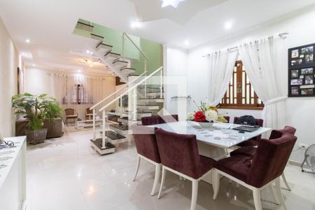 Sala de casa para alugar com 3 quartos, 150m² em Jardim Santa Clara, Guarulhos