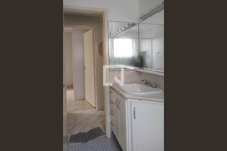 Apartamento à venda com 68m², 2 quartos e 1 vaga Apartamento à venda com 68m², 2 quartos e 1 vagaBanheiro