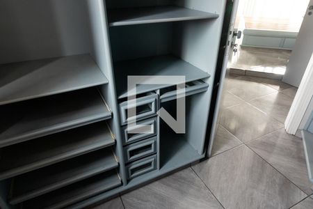 Apartamento à venda com 374m², 4 quartos e 2 vagasCloset do quarto 3