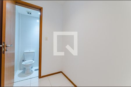 Apartamento para alugar com 139m², 2 quartos e 2 vagas Apartamento para alugar com 139m², 2 quartos e 2 vagasQuarto de Serviço