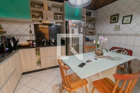 Casa à venda com 190m², 3 quartos e 3 vagasCozinha