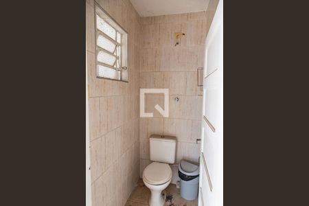 Casa à venda com 200m², 3 quartos e 2 vagasBanheiro de serviço