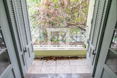 Casa à venda com 200m², 3 quartos e 2 vagasVaranda do quarto 2