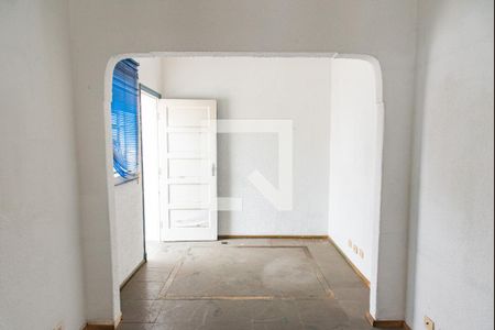 Casa à venda com 200m², 3 quartos e 2 vagasEdícula/quarto