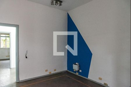 Casa à venda com 200m², 3 quartos e 2 vagasSuíte