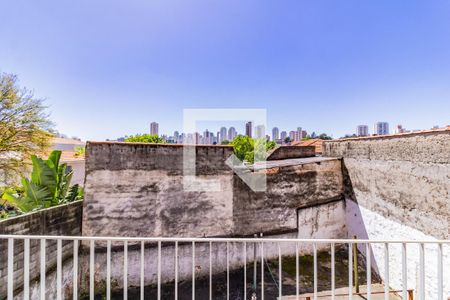 Casa à venda com 220m², 3 quartos e 3 vagas Casa à venda com 220m², 3 quartos e 3 vagasVaranda