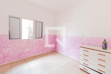 Quarto 1 de casa para alugar com 2 quartos, 50m² em Vila Pedra Branca, São Paulo