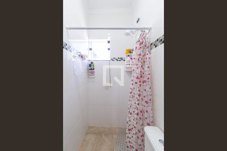 Casa à venda com 300m², 4 quartos e 2 vagasBanheiro da suíte 2